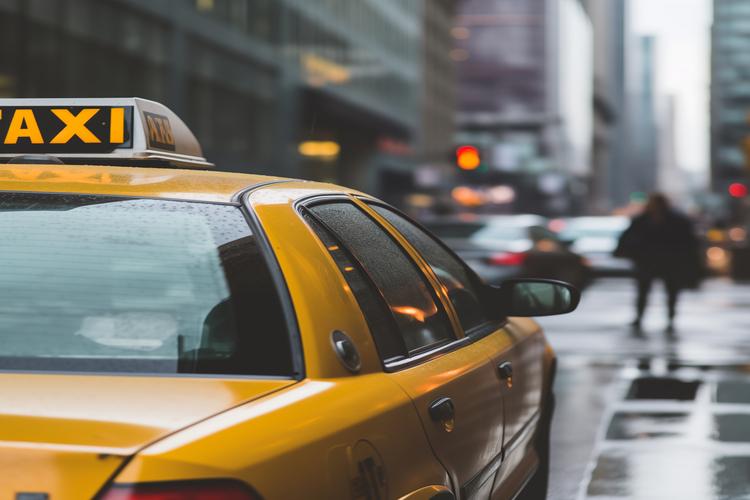 novas categorias de táxi em são paulo: executivo e acessível
